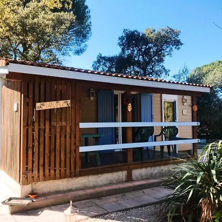 à Au Calme Sous Les Pins Chalet