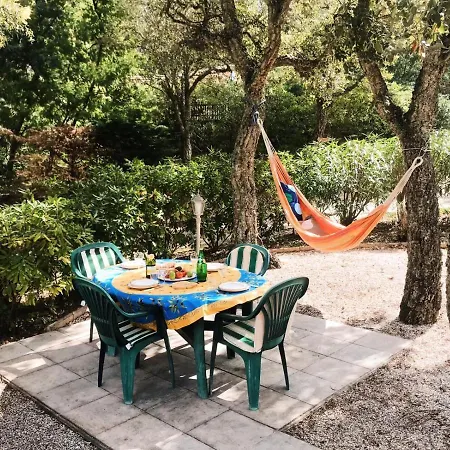 à Au Calme Sous Les Pins *